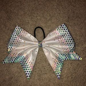 Cheer Bow